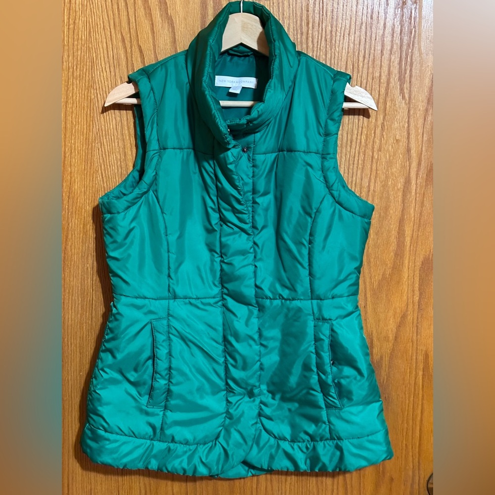 New York & Co. Puffer vest women’s sz small